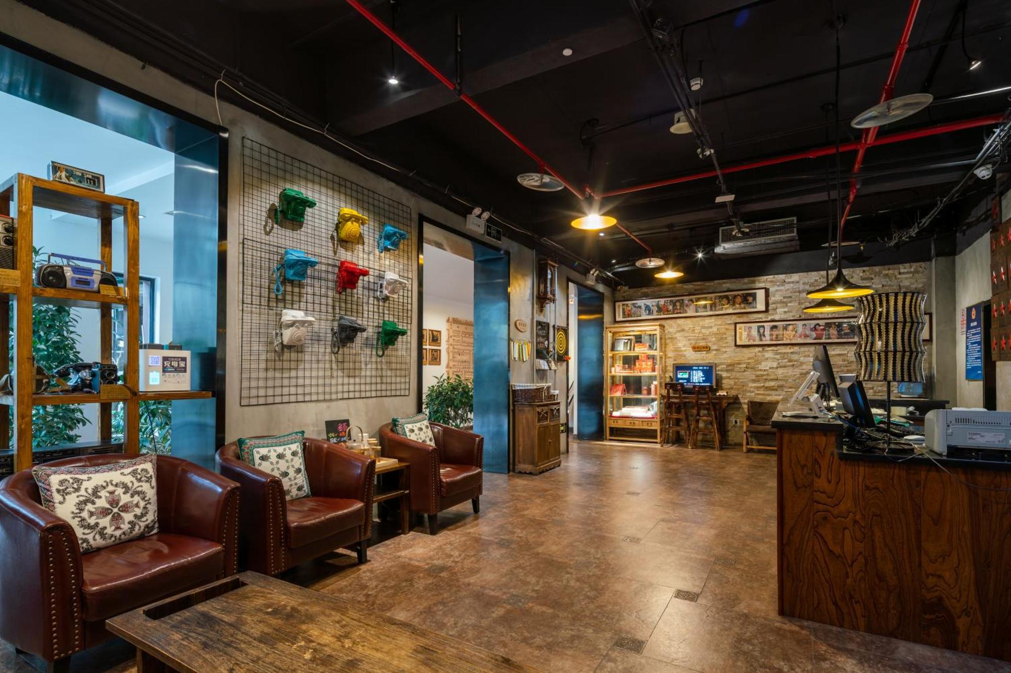 Time Traveller Hotel- Near Beijing Yonghe Lama Temple, Ghost Street, Beihai Park, Jingshan Park, Drum Tower, Houhai Bar Street, Tian'Anmen Square, Located In Beijing Traditional Hutongs, 5 Minutes Away From Subway, Free Laundry Serive Kültér fotó