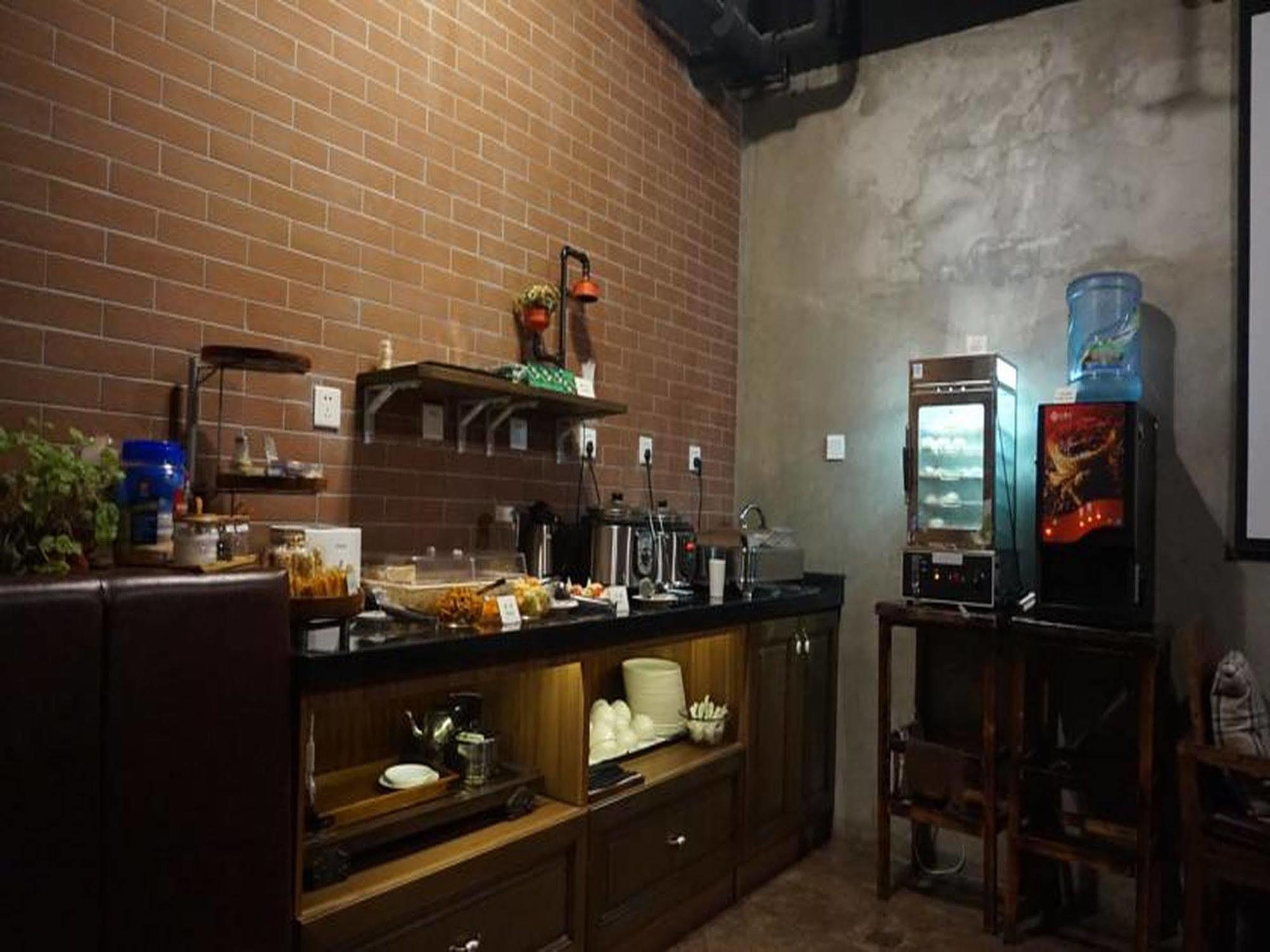 Time Traveller Hotel- Near Beijing Yonghe Lama Temple, Ghost Street, Beihai Park, Jingshan Park, Drum Tower, Houhai Bar Street, Tian'Anmen Square, Located In Beijing Traditional Hutongs, 5 Minutes Away From Subway, Free Laundry Serive Kültér fotó