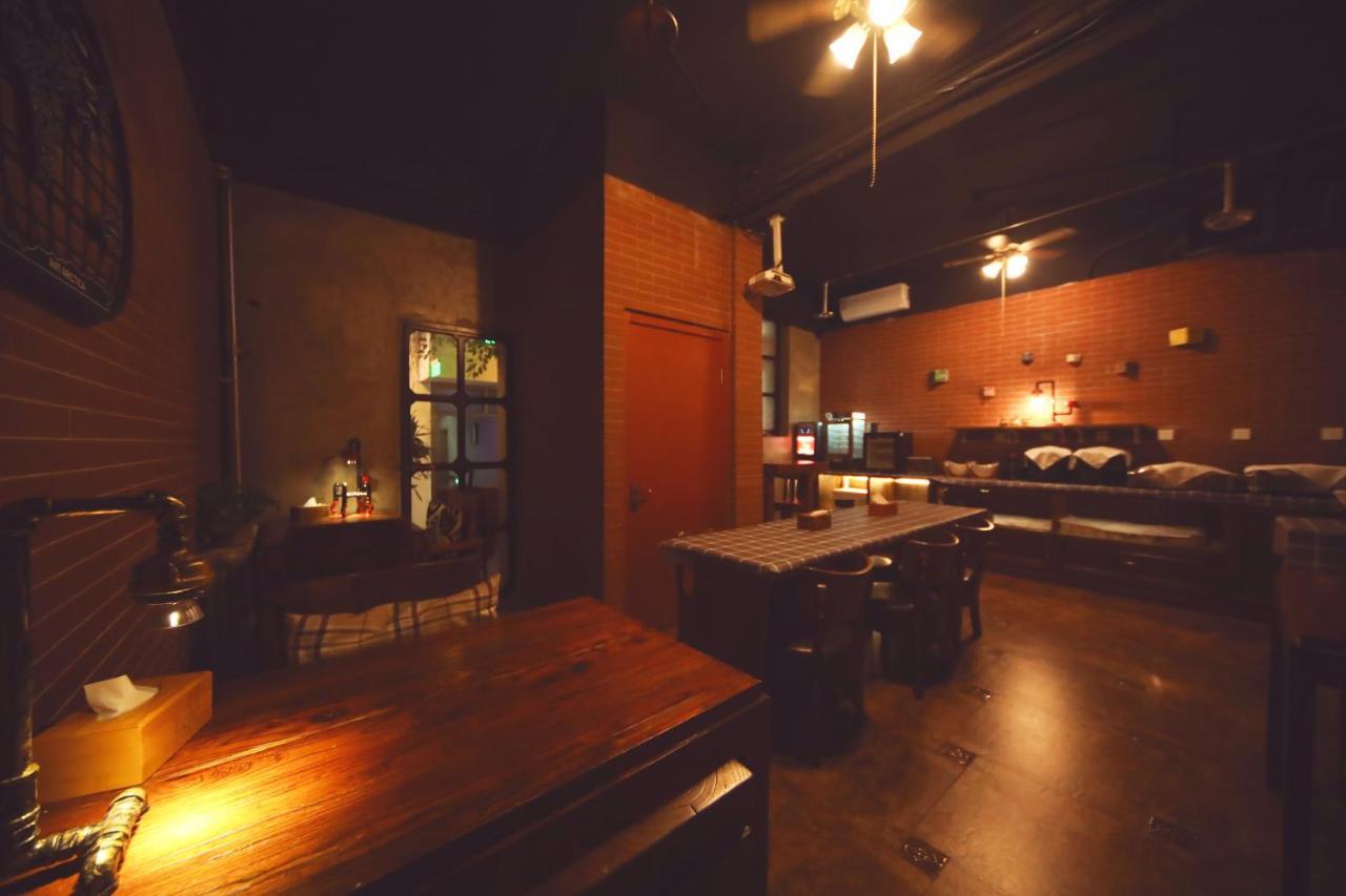 Time Traveller Hotel- Near Beijing Yonghe Lama Temple, Ghost Street, Beihai Park, Jingshan Park, Drum Tower, Houhai Bar Street, Tian'Anmen Square, Located In Beijing Traditional Hutongs, 5 Minutes Away From Subway, Free Laundry Serive Kültér fotó
